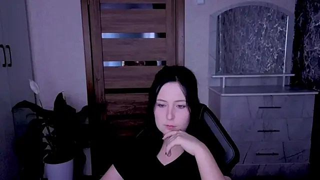 Kristy-Max online show from 07-08-26, 10:25