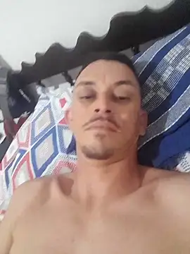Snapshot of Diegocasadoo chatting on 10-21-25, 02:34 Diegocasadoo online show from 10-21-25, 02:34