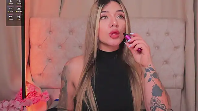 ashleyvalirya online show from 03-04-25, 06:47