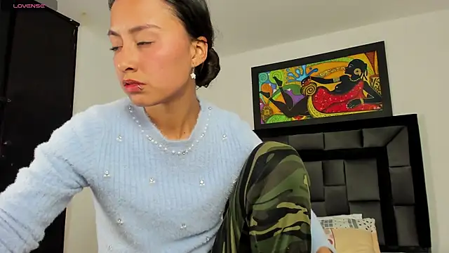 tatiana valencia online show from 02-04-25, 06:27