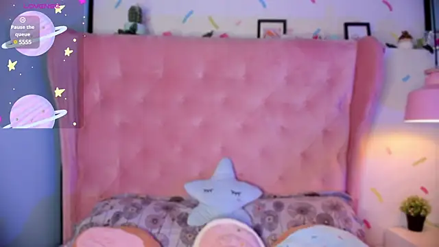 Snapshot of Giovanna_oliveira chatting on 01-07-25, 08:56 Giovanna oliveira online show from 01-07-25, 08:56