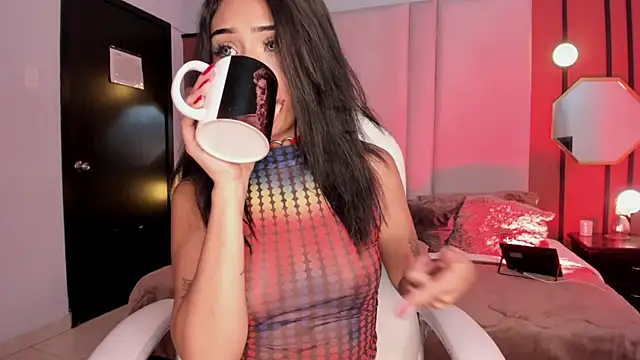 Snapshot of Giovanna_oliveira chatting on 01-09-25, 08:45 Giovanna oliveira online show from 01-09-25, 08:45