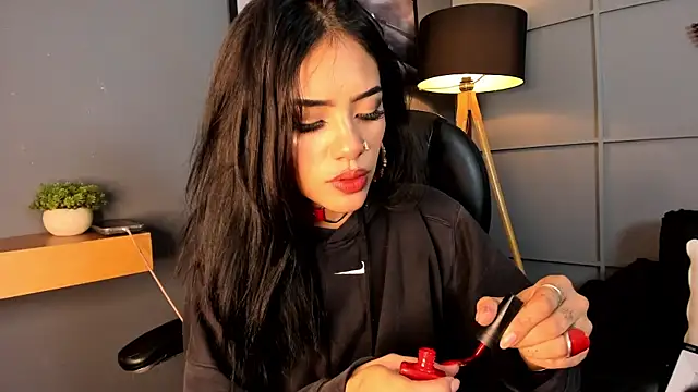 Snapshot of Giovanna_oliveira chatting on 01-13-25, 08:26 Giovanna oliveira online show from 01-13-25, 08:26