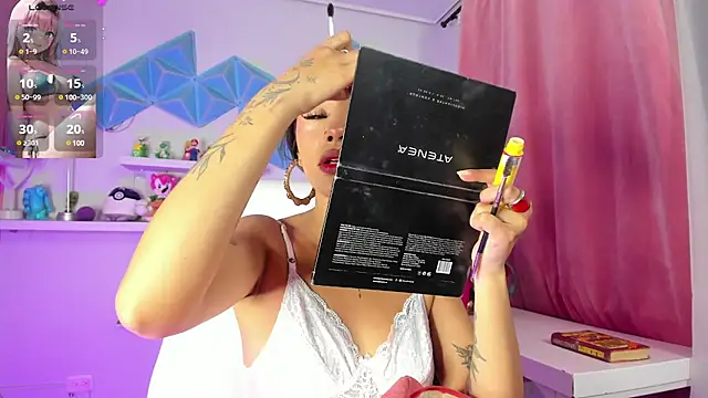 Snapshot of Giovanna_oliveira chatting on 02-21-25, 12:16 Giovanna oliveira online show from 02-21-25, 12:16