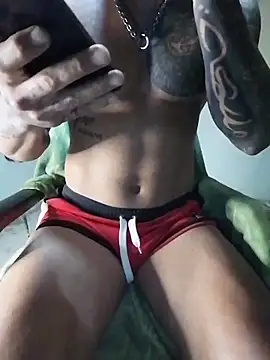 Snapshot of moody1996- chatting on 03-12-26, 01:23 moody1996- online show from 03-12-26, 01:23