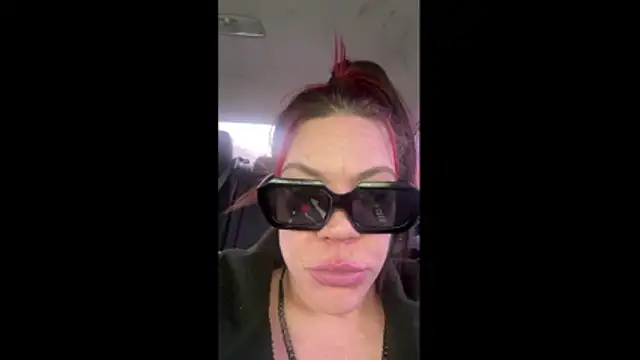 Snapshot of RavenRayyy chatting on 01-08-26, 08:11 RavenRayyy online show from 01-08-26, 08:11
