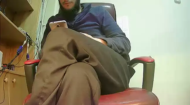 hardbigcock16 online show from 02-03-25, 01:08