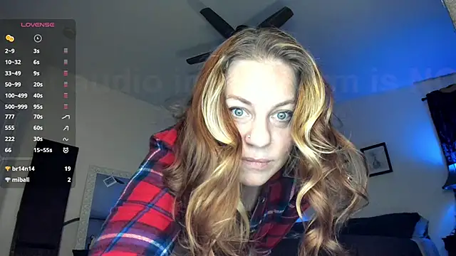 Peaches N Kreme online show from 03-04-25, 02:17