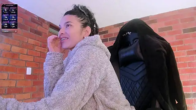 Snapshot of paulinabarnett- chatting on 01-07-25, 01:59 paulinabarnett- online show from 01-07-25, 01:59