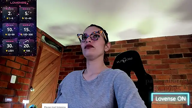 Snapshot of paulinabarnett- chatting on 09-27-25, 03:33 paulinabarnett- online show from 09-27-25, 03:33