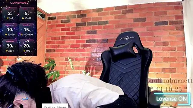 Snapshot of paulinabarnett- chatting on 10-23-25, 02:16 paulinabarnett- online show from 10-23-25, 02:16