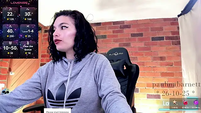 Snapshot of paulinabarnett- chatting on 10-27-25, 02:43 paulinabarnett- online show from 10-27-25, 02:43