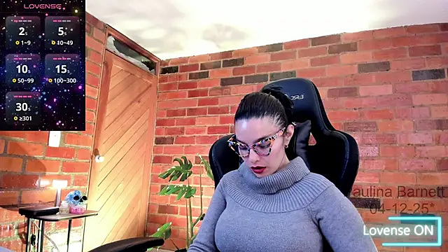 Snapshot of paulinabarnett- chatting on 12-05-25, 03:48 paulinabarnett- online show from 12-05-25, 03:48