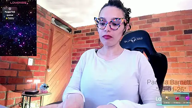 Snapshot of paulinabarnett- chatting on 01-06-26, 03:32 paulinabarnett- online show from 01-06-26, 03:32