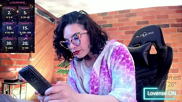 Snapshot of paulinabarnett- chatting on 01-08-26, 02:47 paulinabarnett- online show from 01-08-26, 02:47