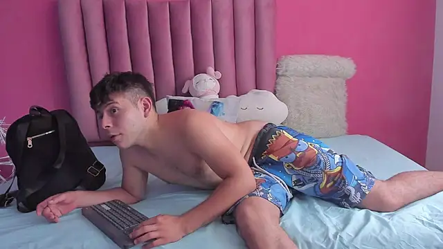 JustiinJazmin online show from 01-13-25, 07:42