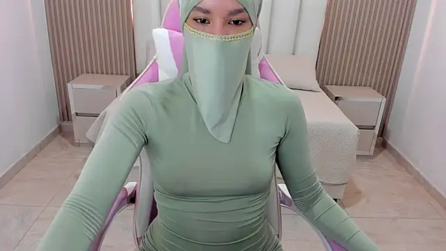 Hanaa latif online show from 01-30-25, 04:02