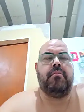 Snapshot of SoloHernan chatting on 03-19-25, 10:53 SoloHernan online show from 03-19-25, 10:53