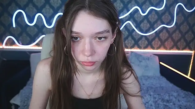 Snapshot of Cherry_Wipe chatting on 12-06-24, 05:00 Cherry Wipe online show from 12-06-24, 05:00