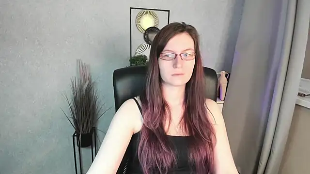 emmaxDelight online show from 05-02-26, 06:18