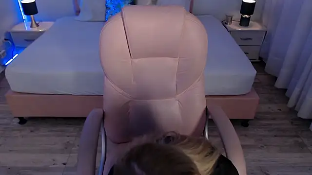 Snapshot of zoe_jones13 chatting on 01-10-26, 03:08 zoe jones13 online show from 01-10-26, 03:08