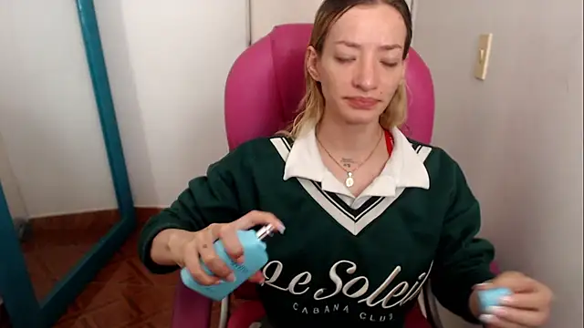 zoe jones13 online show from 07-19-26, 12:14