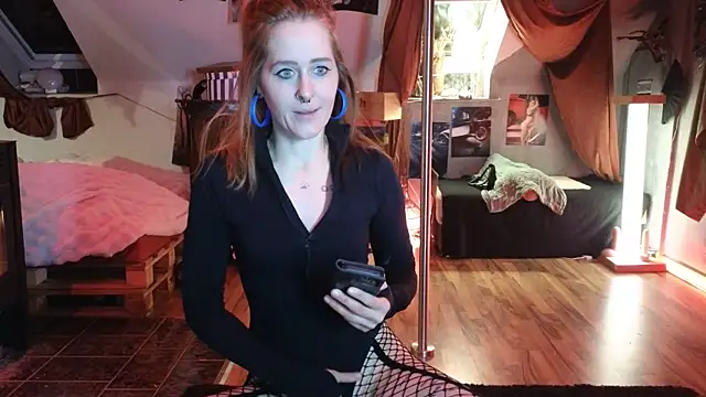 Snapshot of JoleneFuego chatting on 02-02-25, 09:02 JoleneFuego online show from 02-02-25, 09:02