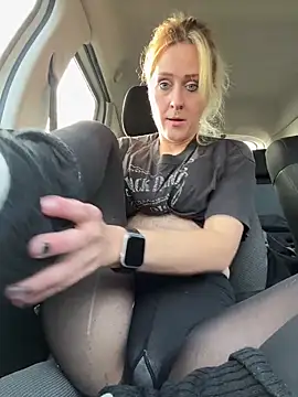 Snapshot of JoleneFuego chatting on 11-08-25, 09:53 JoleneFuego online show from 11-08-25, 09:53