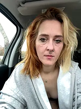 Snapshot of JoleneFuego chatting on 11-09-25, 09:18 JoleneFuego online show from 11-09-25, 09:18