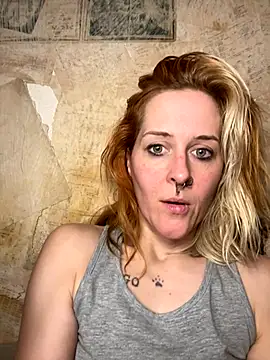 Snapshot of JoleneFuego chatting on 11-22-25, 10:53 JoleneFuego online show from 11-22-25, 10:53