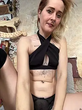 Snapshot of JoleneFuego chatting on 02-03-26, 09:14 JoleneFuego online show from 02-03-26, 09:14