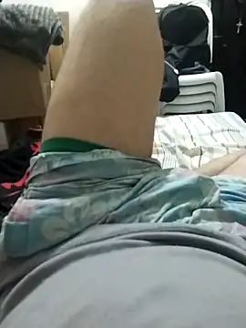 Snapshot of Gasparin32 chatting on 03-04-25, 09:00 Gasparin32 online show from 03-04-25, 09:00