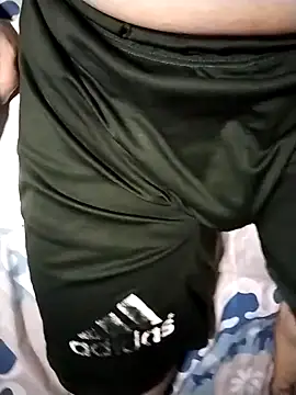 Snapshot of Gasparin32 chatting on 03-14-25, 05:38 Gasparin32 online show from 03-14-25, 05:38