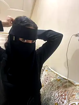 jijijoudia online show from 09-18-25, 07:49