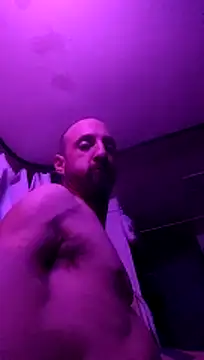 Snapshot of armdy371 chatting on 12-17-25, 07:58 armdy371 online show from 12-17-25, 07:58