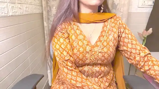 Snapshot of Your_Sassy_Goddess chatting on 03-19-25, 04:45 Your Sassy Goddess online show from 03-19-25, 04:45