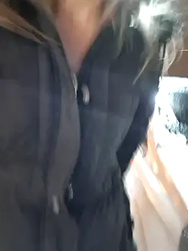 Snapshot of allinqueen chatting on 01-05-25, 06:13 allinqueen online show from 01-05-25, 06:13