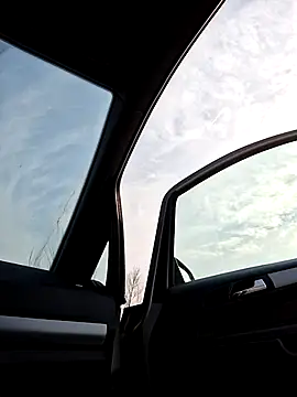 Snapshot of allinqueen chatting on 03-09-25, 01:26 allinqueen online show from 03-09-25, 01:26