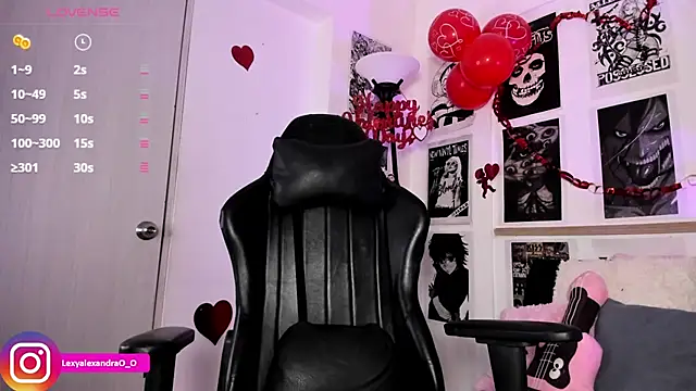 Snapshot of Lexyjoycce chatting on 02-15-26, 11:01 Lexyjoycce online show from 02-15-26, 11:01
