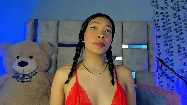 Snapshot of KarolRojas_ chatting on 01-25-25, 03:19 KarolRojas online show from 01-25-25, 03:19