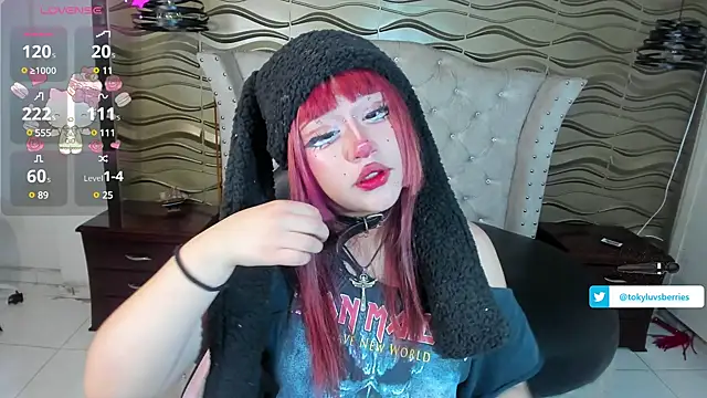 Snapshot of toky_doll chatting on 02-25-25, 07:58 toky doll online show from 02-25-25, 07:58