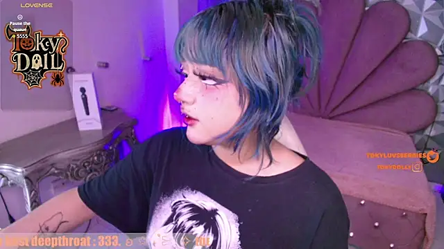 toky doll online show from 10-23-25, 08:40