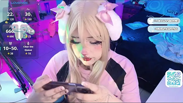toky doll online show from 07-18-26, 03:22
