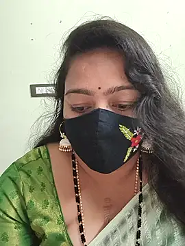 neelu-hoty online show from 11-05-25, 01:55