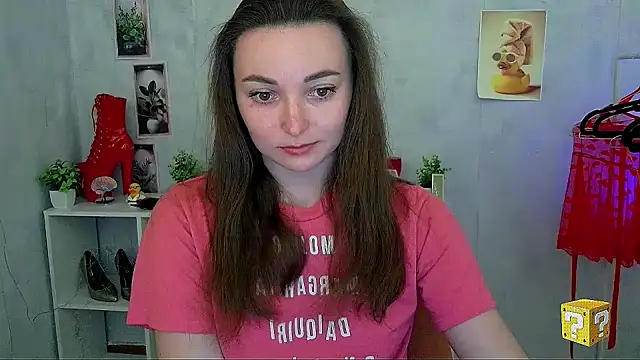  Barbie Kiss  online show from 04-25-26, 01:41