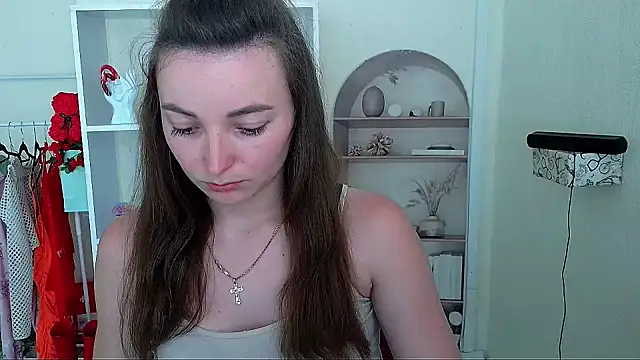  Barbie Kiss  online show from 06-12-26, 12:48