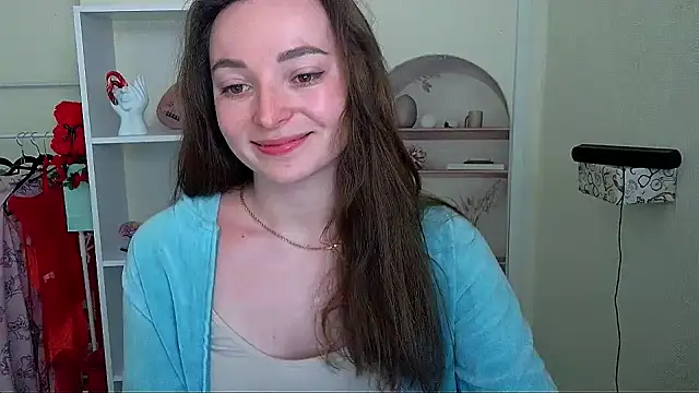  Barbie Kiss  online show from 06-16-26, 05:54