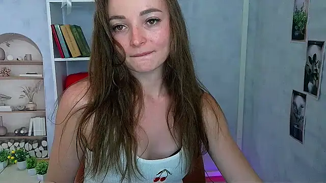  Barbie Kiss  online show from 08-08-26, 02:19