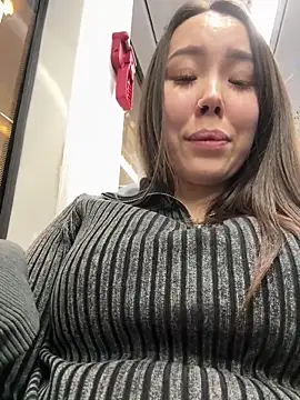 Snapshot of Asian_Asami chatting on 01-17-25, 03:53 Asian Asami online show from 01-17-25, 03:53