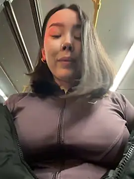 Snapshot of Asian_Asami chatting on 10-16-25, 04:41 Asian Asami online show from 10-16-25, 04:41